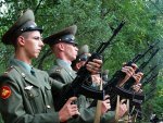 Останки 216 воинов и мирных жителей, погибших в Великую Отечественную войну, перезахоронены в Курске Останки 216 воинов и мирных жителей, погибших в Великую Отечественную войну, перезахоронены в Курске